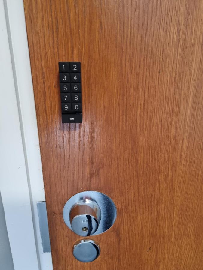 Valoisa Huoneisto Jossa Erinomaiset Vuoteet. ミッケリ エクステリア 写真