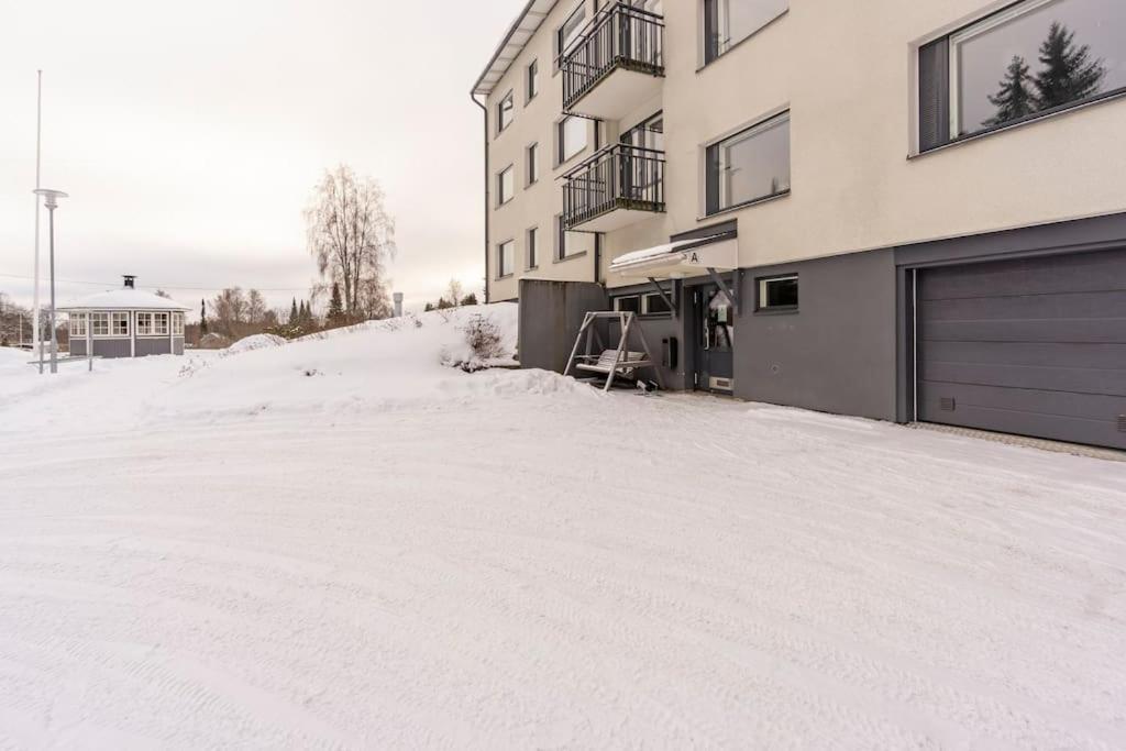 Valoisa Huoneisto Jossa Erinomaiset Vuoteet. ミッケリ エクステリア 写真