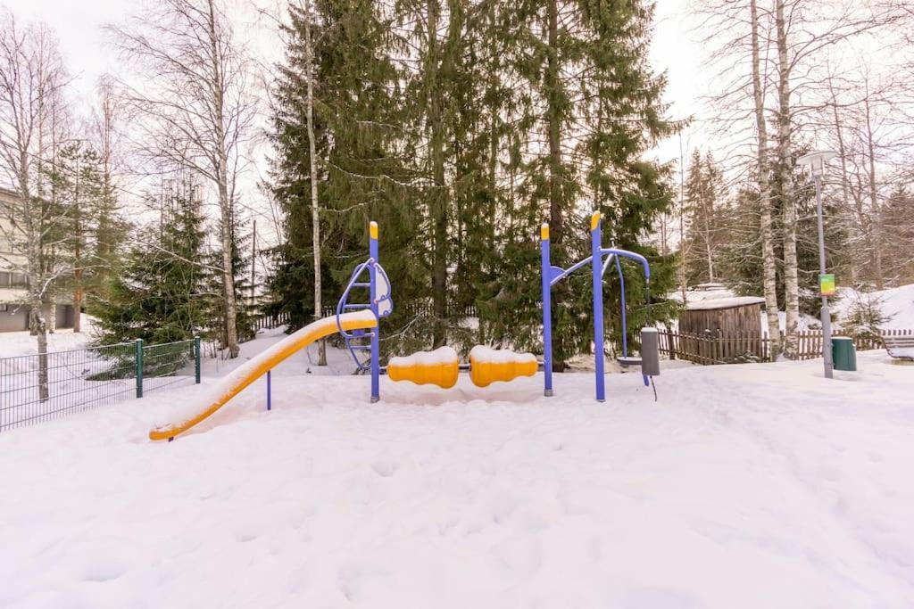 Valoisa Huoneisto Jossa Erinomaiset Vuoteet. ミッケリ エクステリア 写真